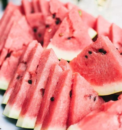 吃瓜群众做美食文案,瓜香四溢的味蕾盛宴