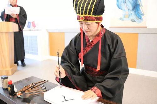 汉服店家吃瓜,揭秘店家吃瓜背后的行业风云